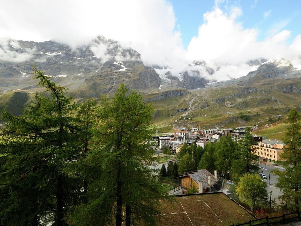 Belvilla By Oyo Residenza Cervinia 2P Breuil-Cervinia Exterior photo